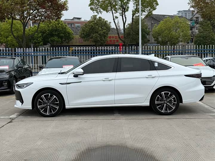 Chery Arrizo 8 2025 2025款 1.6T DCT 豪华型