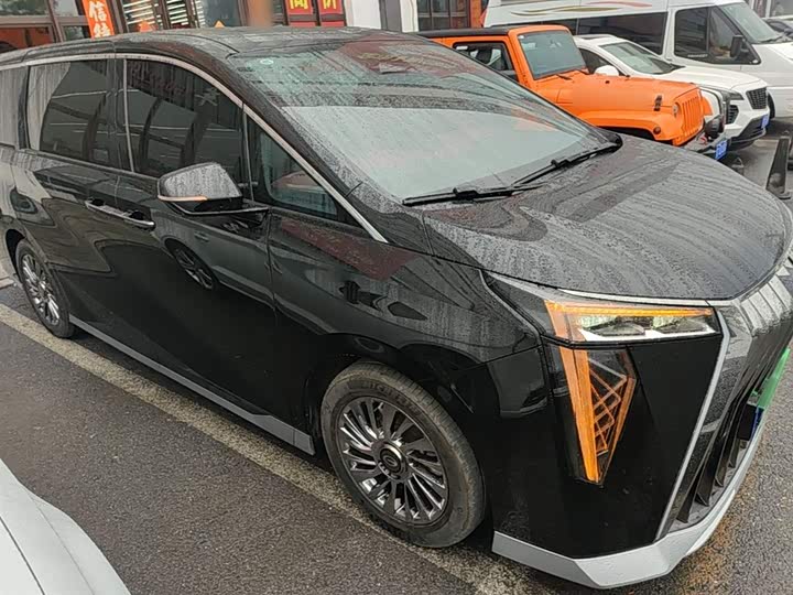 Zdjęcie 4 - GAC Trumpchi M8
