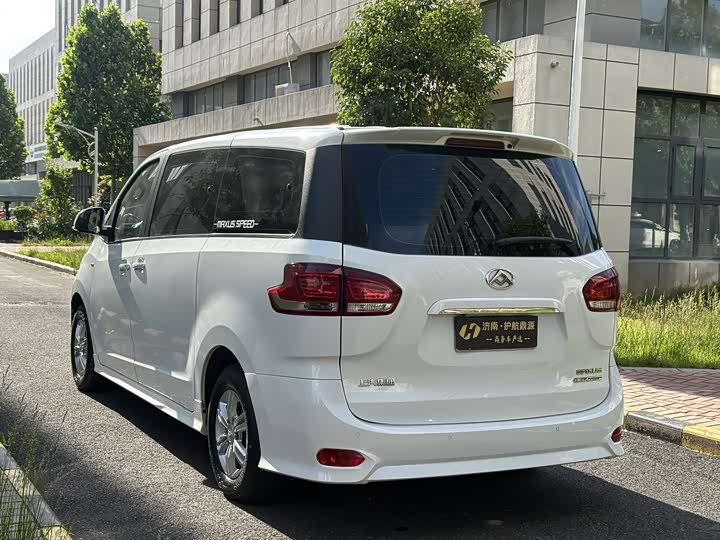 Maxus G10 2022 2022款 2.0T 自动精英版 汽油 9座