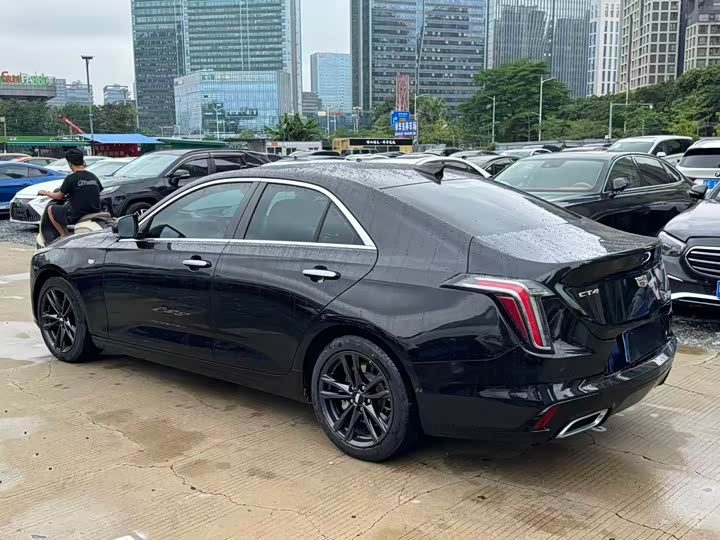 2023 Cadillac CT4