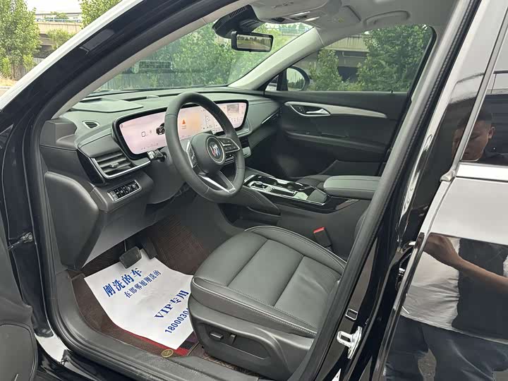 Buick Envision Plus 2025 2025款 昂科威Plus 28T 四驱白金版