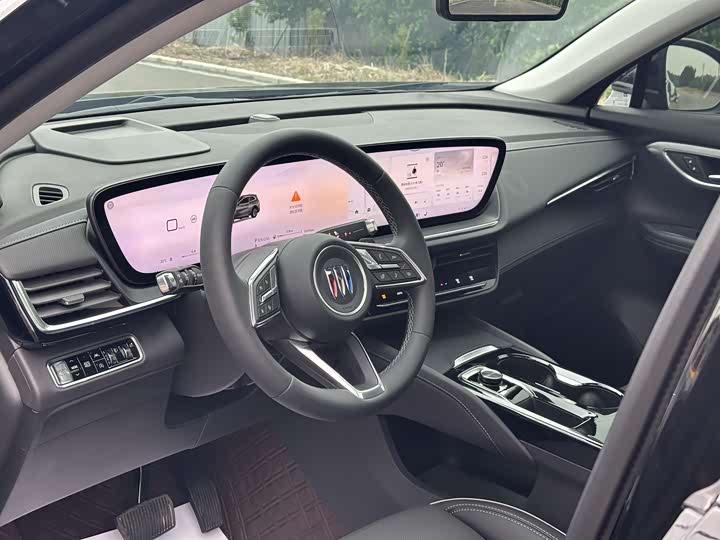Buick Envision Plus 2025 2025款 昂科威Plus 28T 四驱白金版