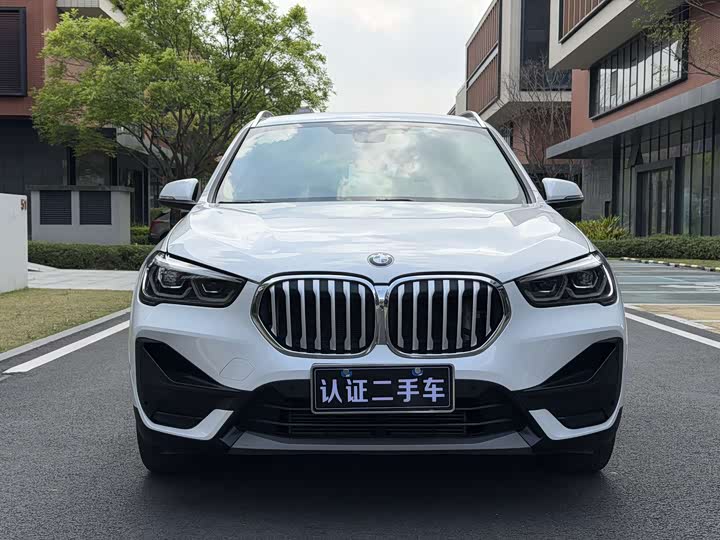 Zdjęcie 3 - BMW X1