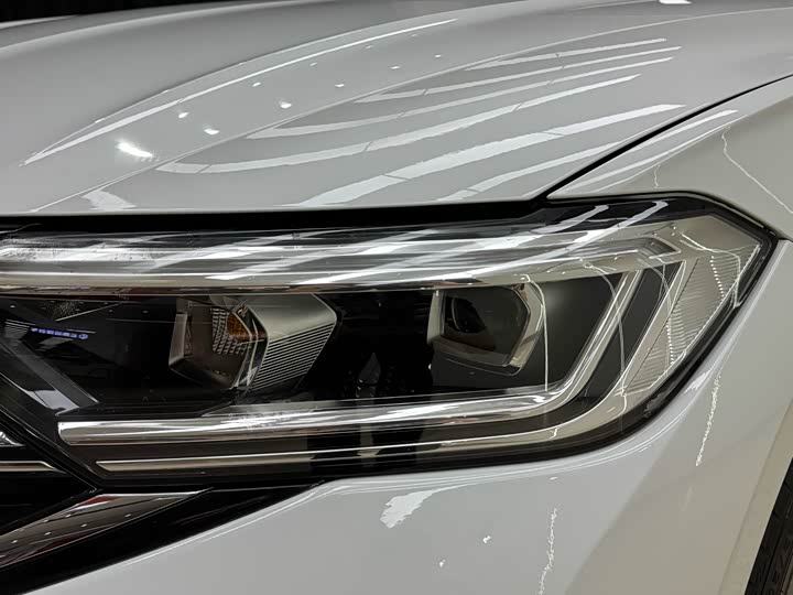 Фото 7 - Volkswagen Sagitar L