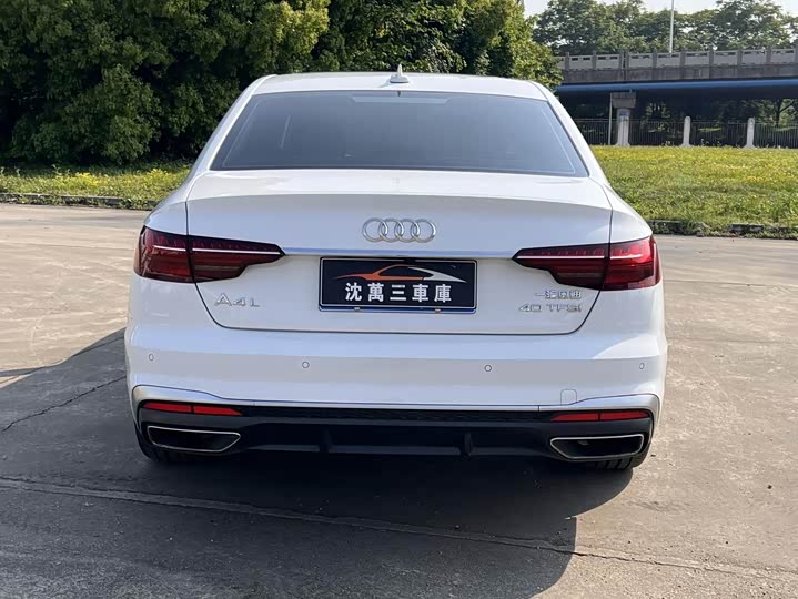 Zdjęcie 7 - Audi A4L