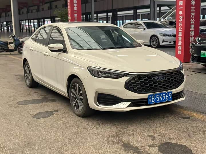 2021 Ford Escort