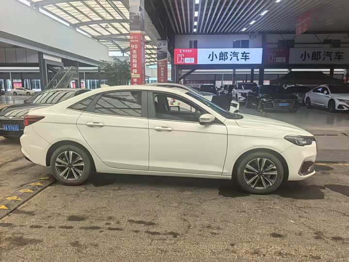 2021 Ford Escort