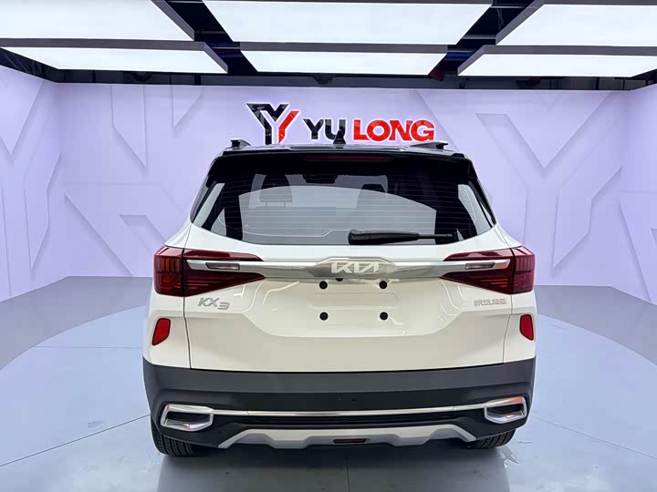 2021 Kia KX3