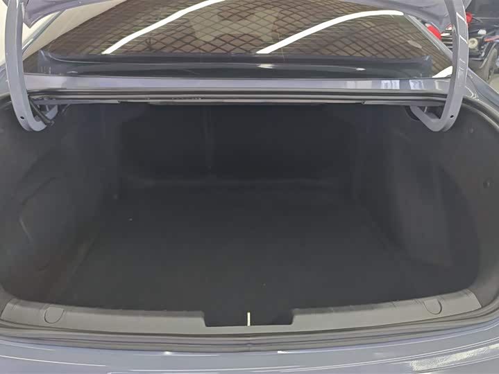 Geely Preface L 2024 2024款 油混 1.5TD 天宫版