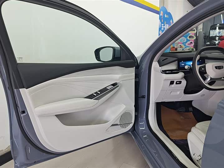 Geely Preface L 2024 2024款 油混 1.5TD 天宫版