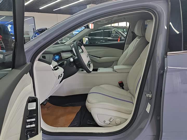 Geely Preface L 2024 2024款 油混 1.5TD 天宫版