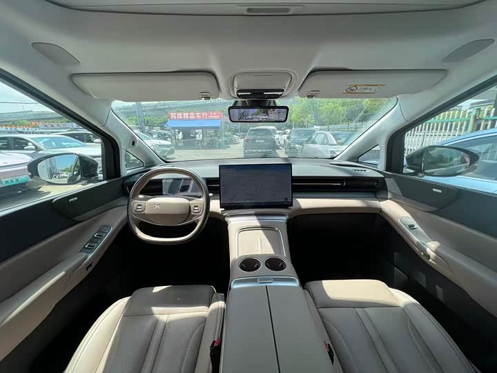 XPeng X9 2025 2025款 纯电 650长续航 Max