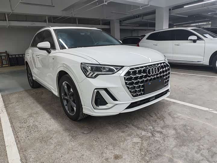 Фото 3 - Audi Q3
