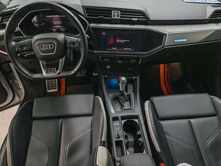 Фото 4 - Audi Q3