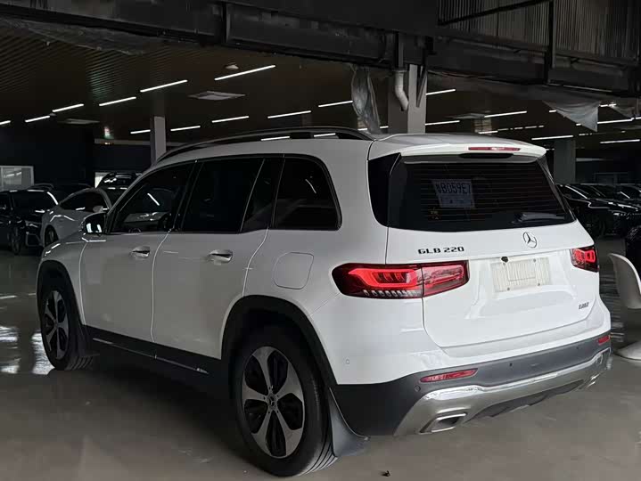 Mercedes-Benz GLB-Class 2022 2022款 GLB 220 时尚型