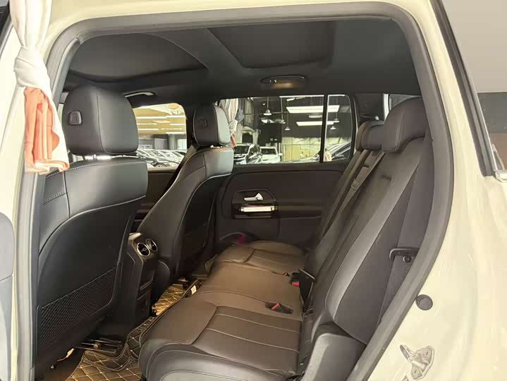 Mercedes-Benz GLB-Class 2022 2022款 GLB 220 时尚型