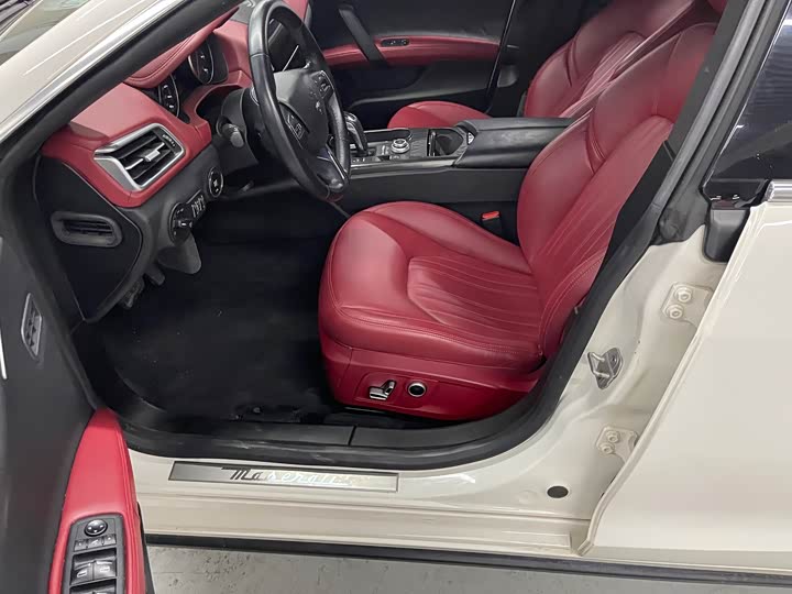 Maserati Ghibli 2021 2021款 2.0T 锋芒版