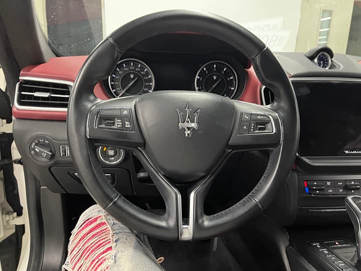 Maserati Ghibli 2021 2021款 2.0T 锋芒版