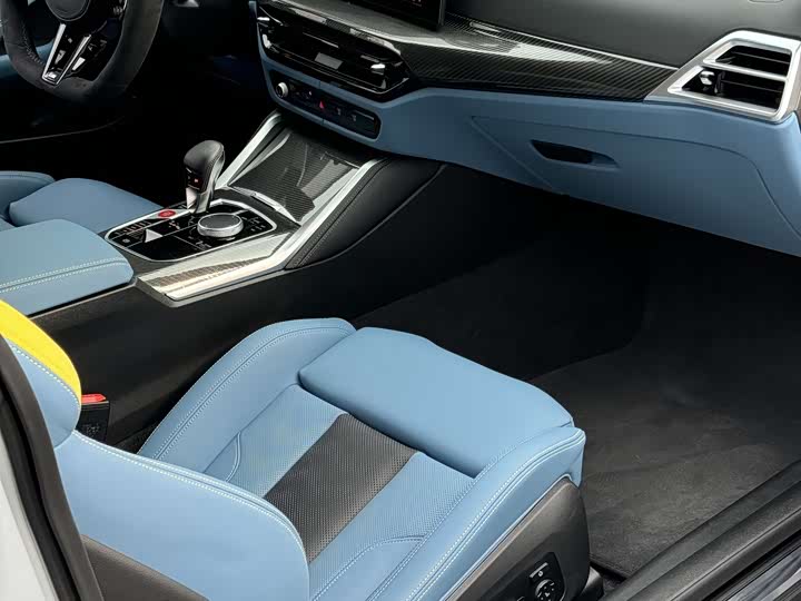 BMW M4 2024 2024款 M4双门轿跑车 雷霆版
