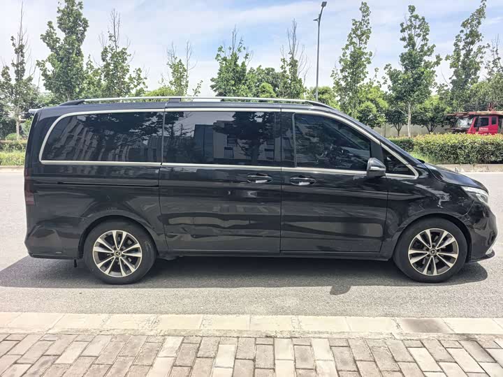 Mercedes-Benz V-Class 2021 2021款 V 260 领航版