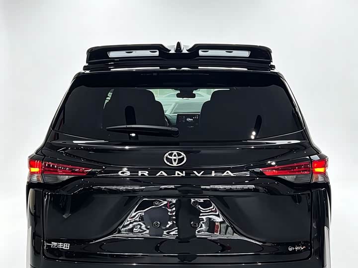 Toyota Granvia 2026 2026款 2.5L混动 豪华版