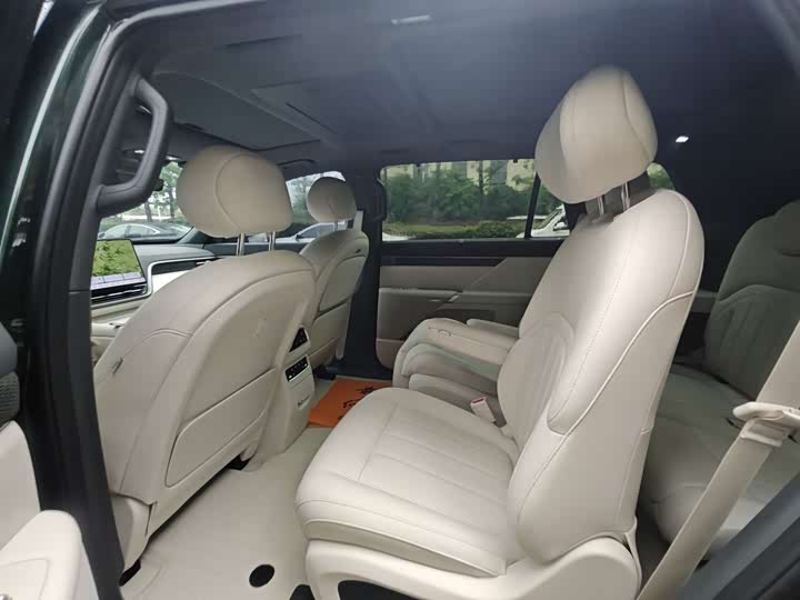 Dongfeng Yipai eπ 008 2026 2026款 六座纯电家悦版