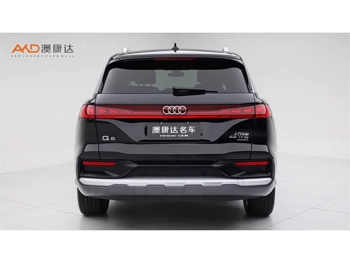 Фото 4 - Audi Q6