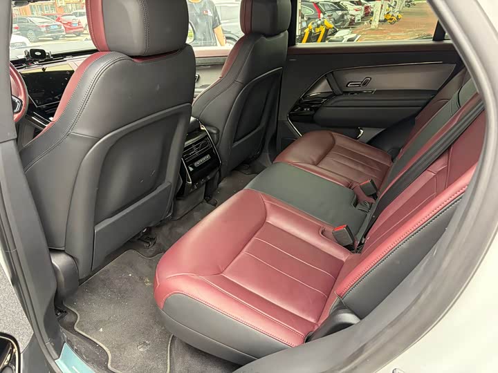 Land Rover Range Rover Sport 2025 2025款 400PS Dynamic SE