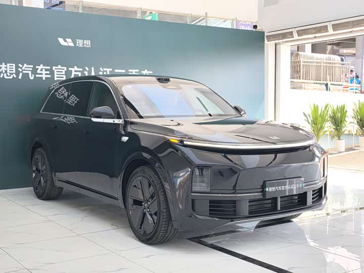 LiXiang L8 2025 2025款 Pro 智能焕新版