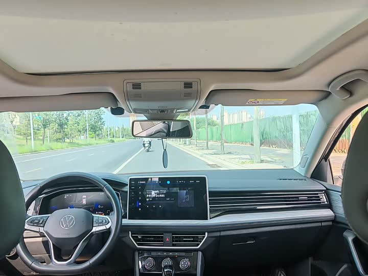 Фото 6 - Volkswagen Sagitar L