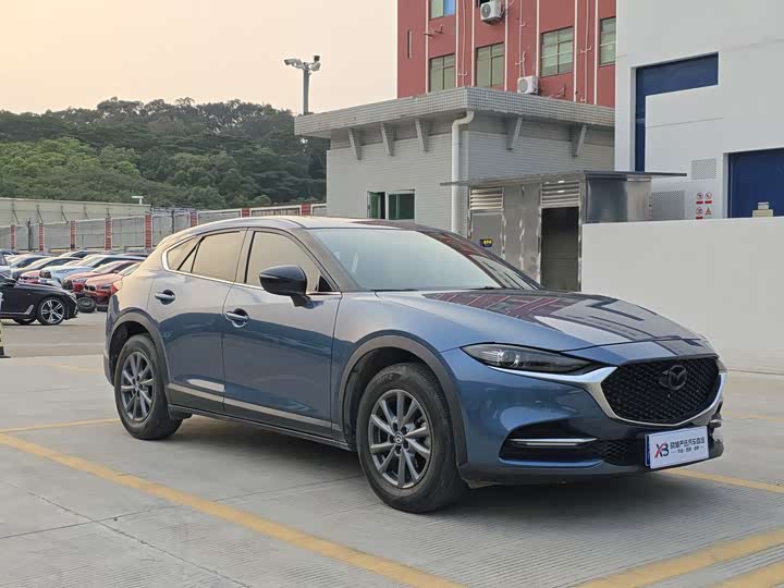 Mazda CX-4 2021 2021款 2.0L 自动两驱蓝天探索版