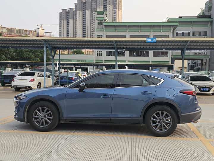 Mazda CX-4 2021 2021款 2.0L 自动两驱蓝天探索版