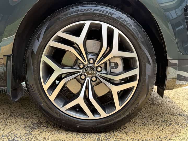 Zdjęcie 5 - Land Rover Range Rover Evoque L
