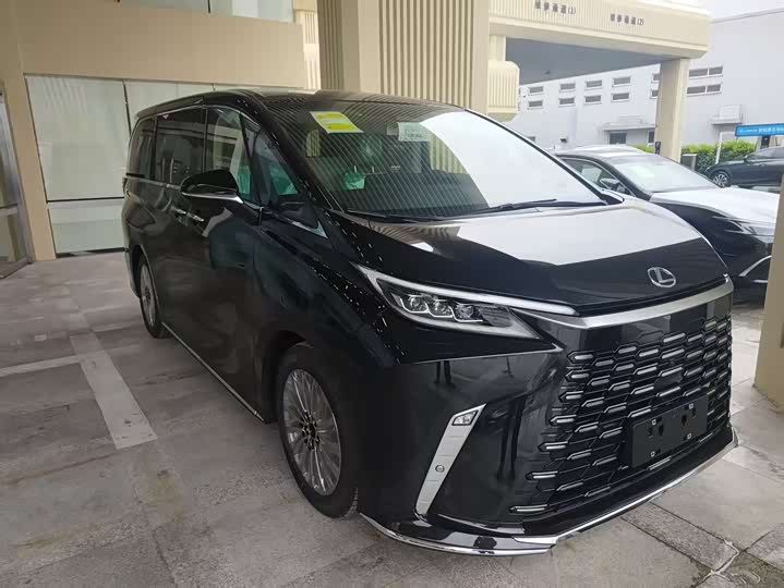 Lexus LM 2025 2025款 500h 四座御世版
