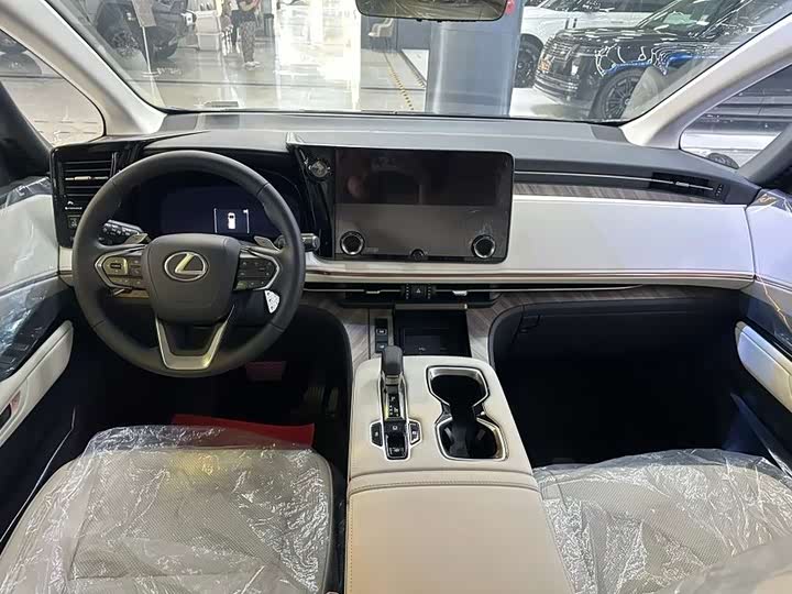 Lexus LM 2025 2025款 500h 四座御世版