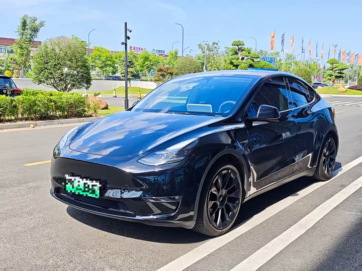 Photo 1 - Tesla Model Y