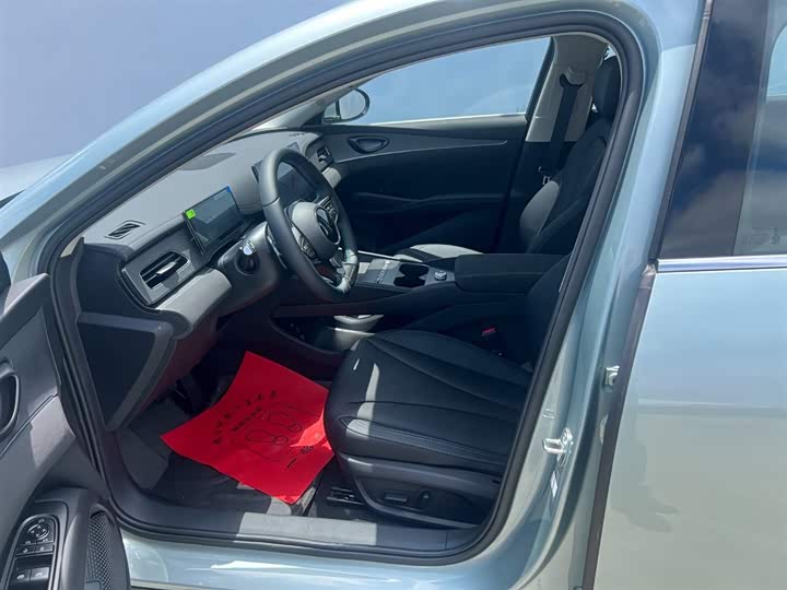 BYD Seal 06 Hybrid/EV 2026 2026款 DM-i 超享版 210KM旗舰型