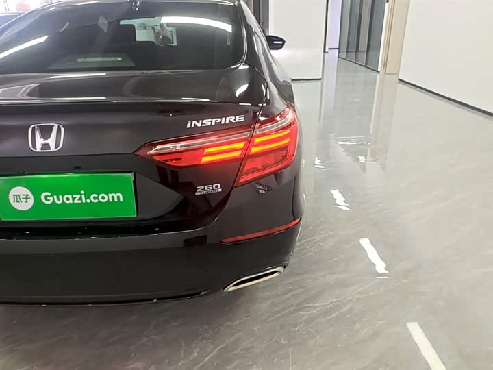 Photo 8 - Honda Inspire