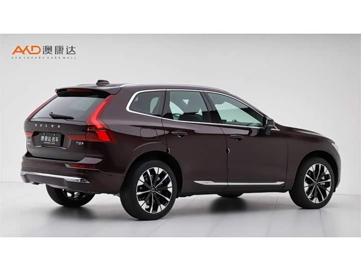 2026 Volvo XC60 Hybrid