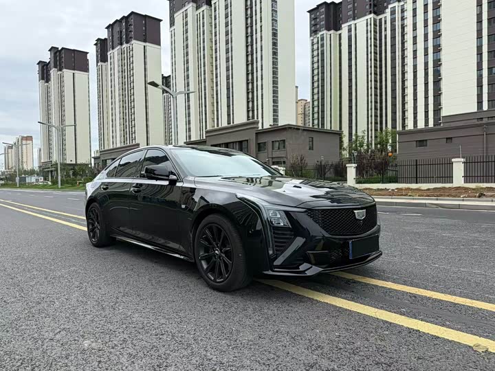 Cadillac CT5 2025 2025款 28T 赛道性能版