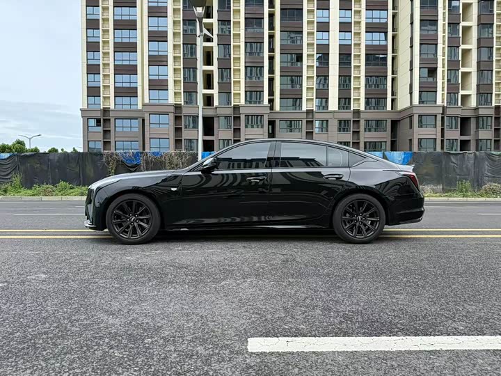 Cadillac CT5 2025 2025款 28T 赛道性能版
