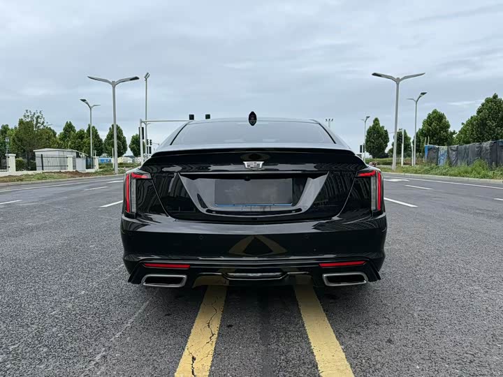 Cadillac CT5 2025 2025款 28T 赛道性能版