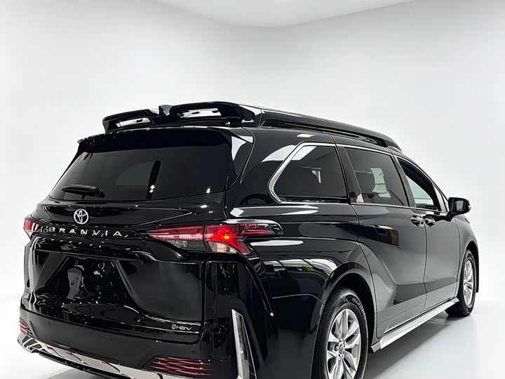 Toyota Granvia 2026 2026款 2.5L混动 豪华版