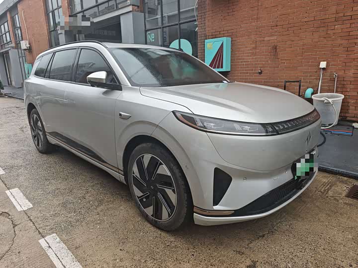 Фото 3 - Dongfeng Yipai eπ 008