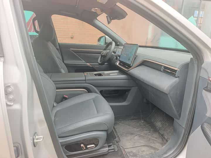 Фото 7 - Dongfeng Yipai eπ 008