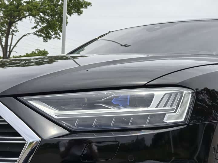 Audi A8 2021 2021款 A8L 60 TFSI quattro 尊贵型