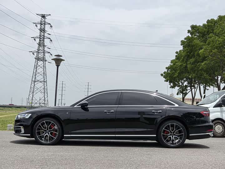 Audi A8 2021 2021款 A8L 60 TFSI quattro 尊贵型