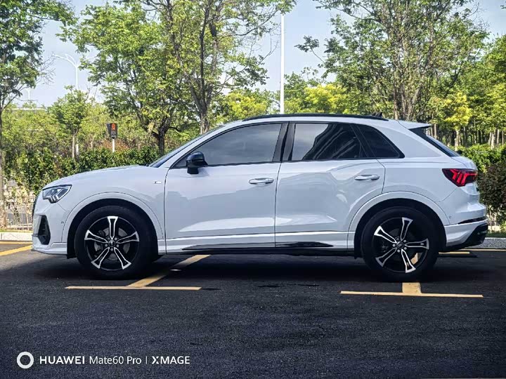 Фото 4 - Audi Q3