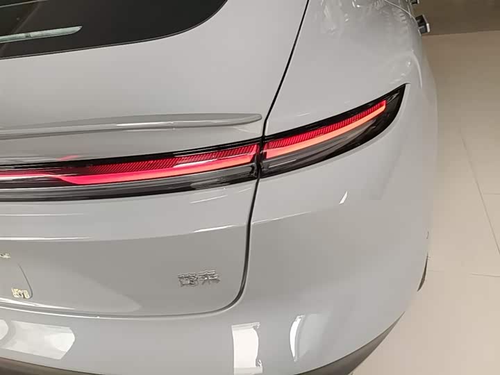 Фото 8 - Nio ET5