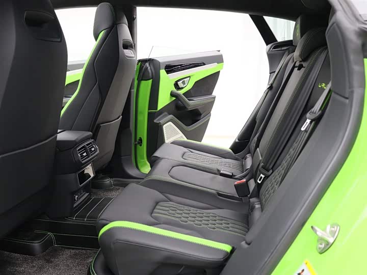 Фото 7 - Lamborghini Urus